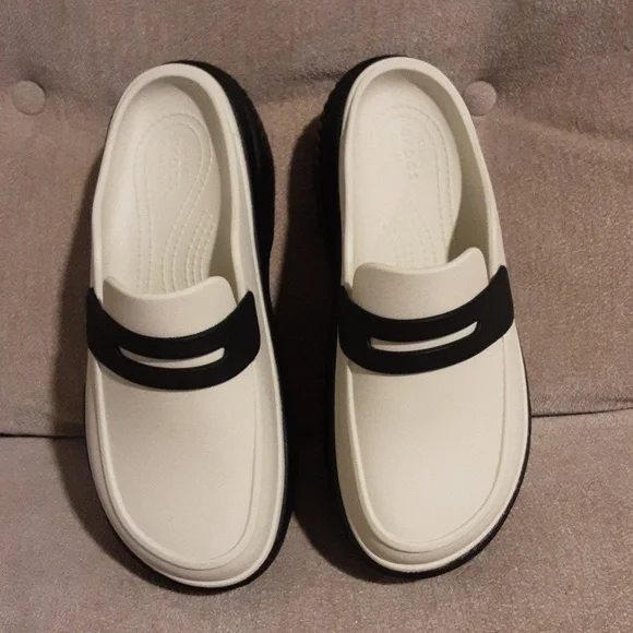 CROCS Black and Bone  Women's Mules Size W 7. - Picture 4 of 12